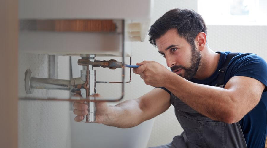 Professional sink repair services in Valier, IL